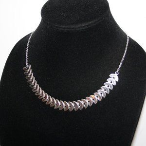 Beautiful silver chevron necklace 18-21"